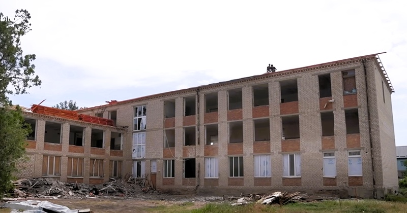 Мільйони з бюджету та два підрядника: як будують укриття для школи у Високопіллі