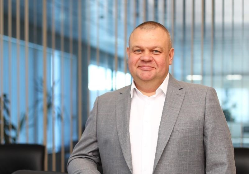 Дружина очільника Подільська у 2022 році придбала сім вантажівок та напівпричеп