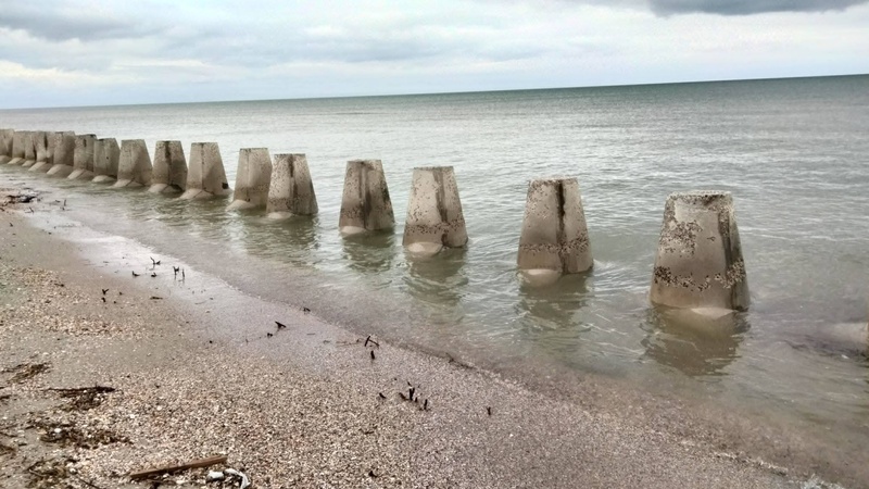 Тетраподи в "Тузлівських лиманах" знову тонуть