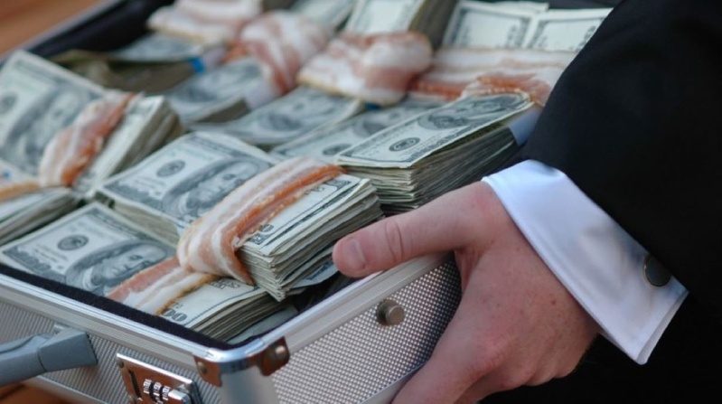 Підприємець з Одещини отримав гроші з держтендерів та втік в Ізраїль