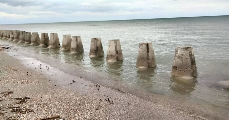 Тетраподи в "Тузлівських лиманах" знову тонуть