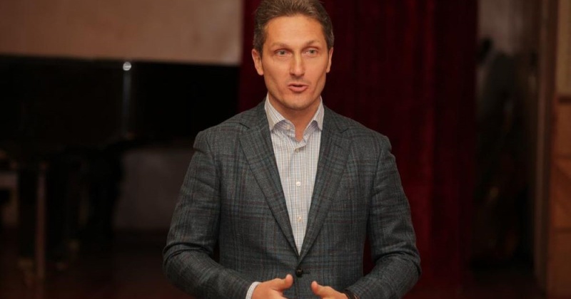 Новий Porsche, британська компанія та регбійний клуб: яки статки відкрив депутат з Одеси Етнарович