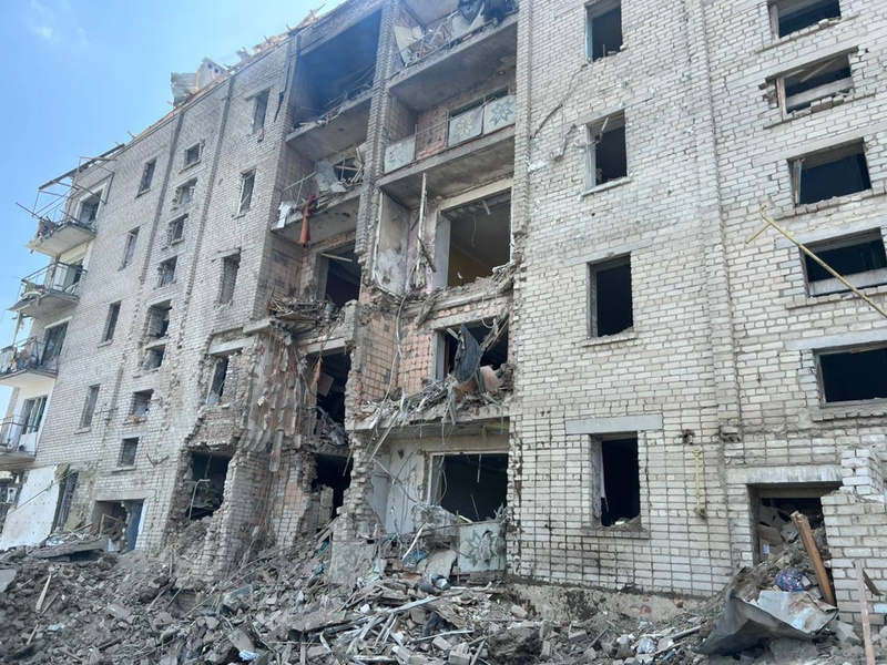 Окупанти завдали ракетного удару по житлових будинках у Вознесенську, є поранені
