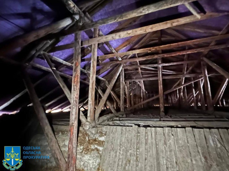 Директор фірми завищив вартість ремонту школи та привласнив гроші на Одещині