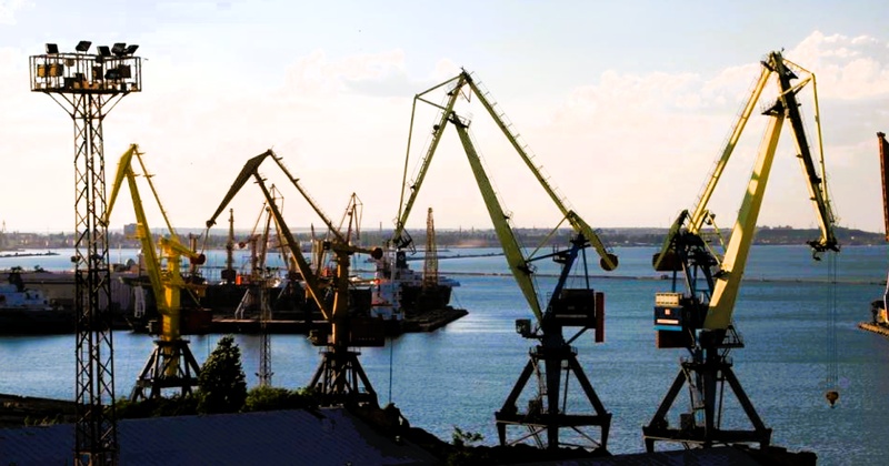 Ті самі люди, той самий причал: хто може отримати пів мільярда від Одеського порту