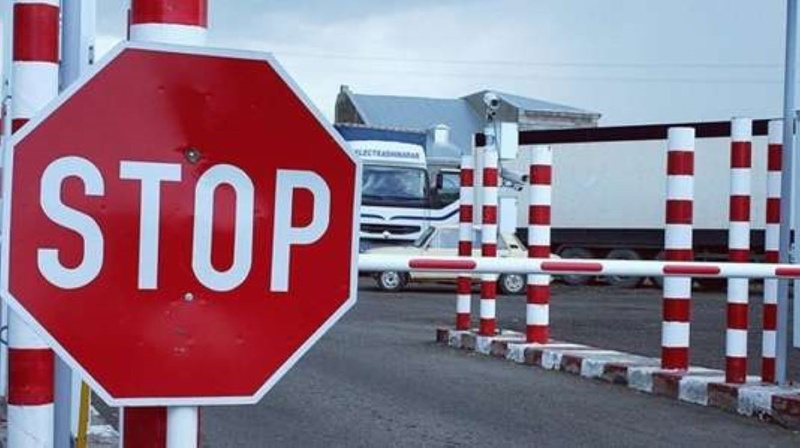 Слідчі отримали доступ до даних Одеської митниці у справі контрабандиста