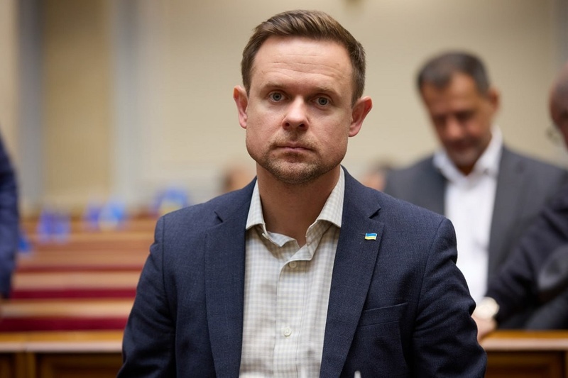 Дружина нардепа Шинкаренка торік сплатила чоловіку понад мільйон