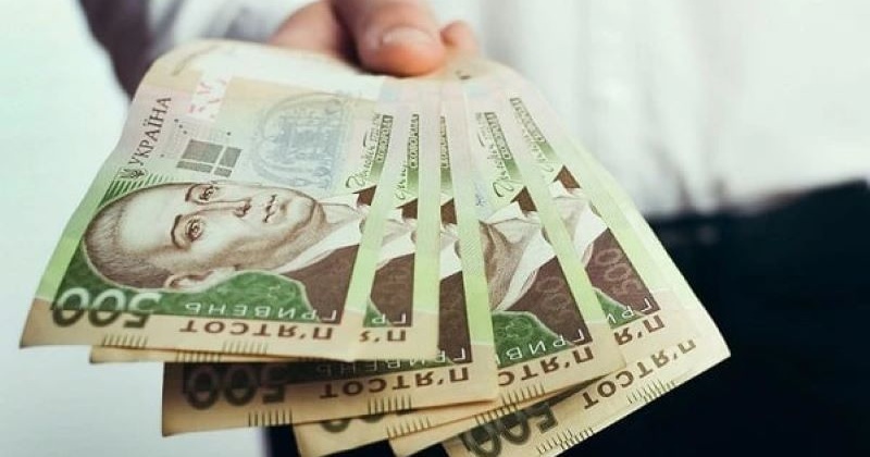 "Святкові" премії: які доплати отримують голови громад Одещини