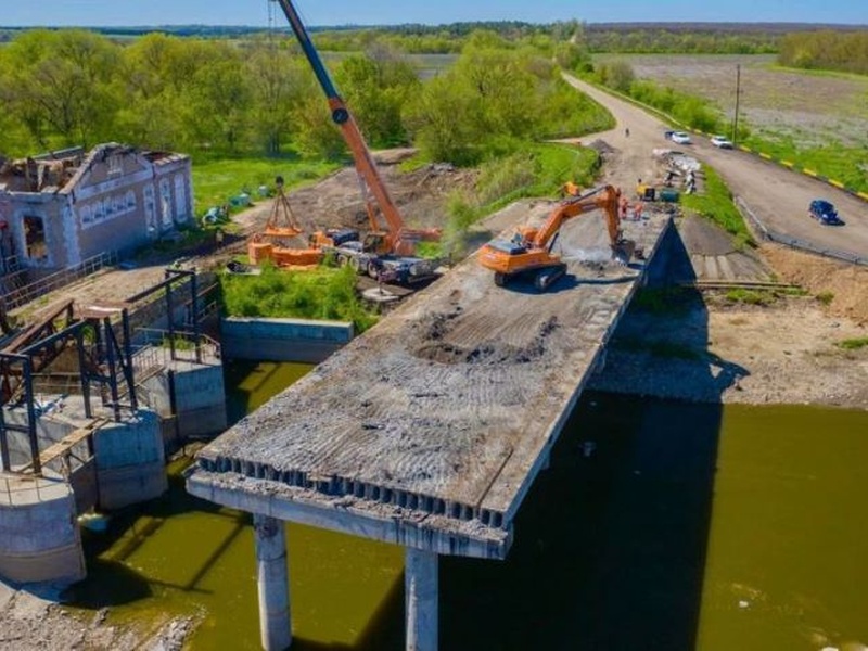 Три тендери по пів мільярда на реконструкцію мостів на Херсонщині забрали одеські компанії