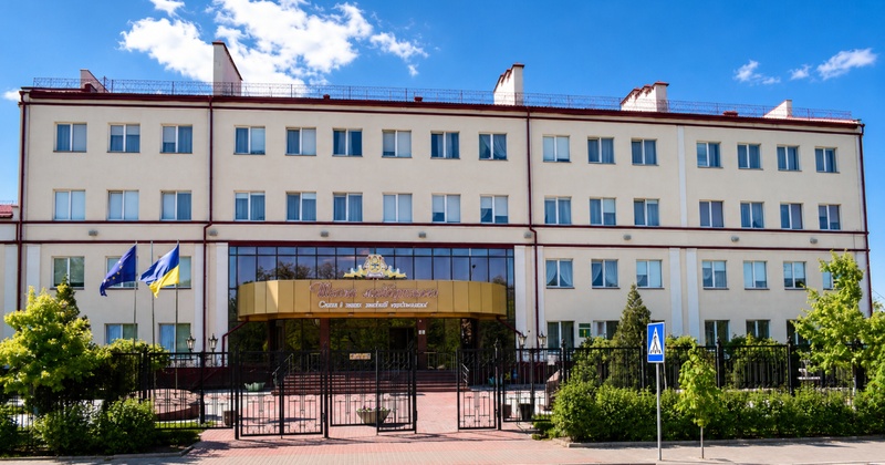 У Миколаєві суддя став на бік поліції та відмовив активістам у розслідуванні щодо схем на укритті