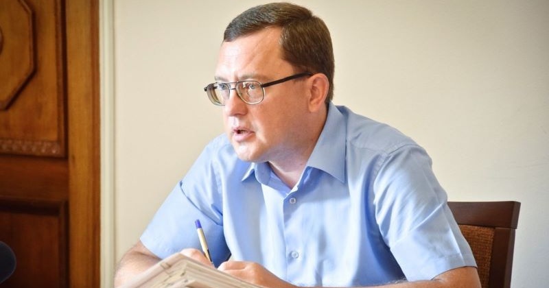 Профспілка Миколаївської міськради подарувала заступнику мера гроші