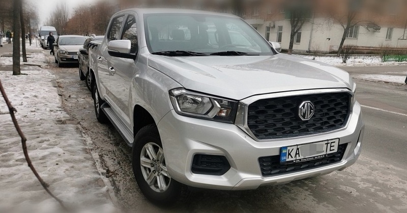 Херсонська муніципальна варта без конкурсу придбала пікапів на понад 16 мільйонів