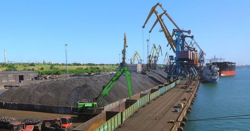 Суд відмовився арештовувати 1,2 мільйона компанії у справі про переплати порту "Південний"