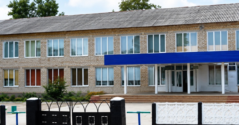 Підрядника зобов’язали надати доступ до укриття Прибузького ліцею  у справі про завищені ціни