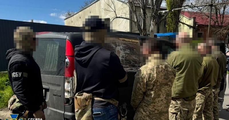 В Одесі з пострілами затримали бійців ТЦК, які вистежували чоловіків, та вимагали гроші
