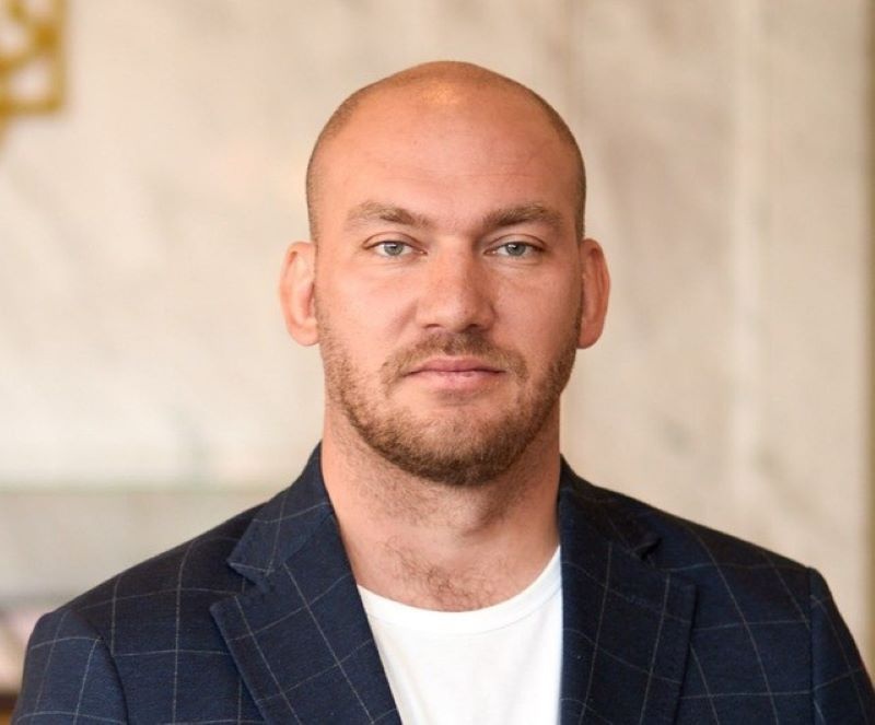 У декларації за минулий рік в одеського нардепа Леонова зникла дружина та її статки