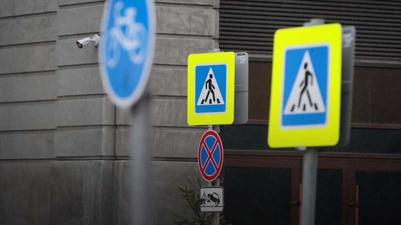 Службова недбалість: бюджет Одеси втратив понад 300 тисяч на закупівлі стойок для дорожніх знаків