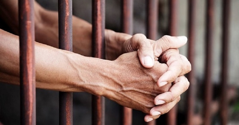 Колишнього працівника податкової в Одесі засудили за хабар 10-річної давнини