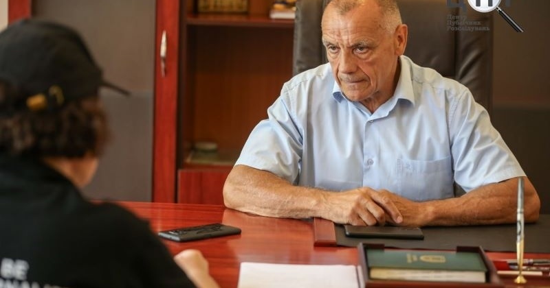 Голову Сергіївської селищної ради у розшуку позбавили повноважень