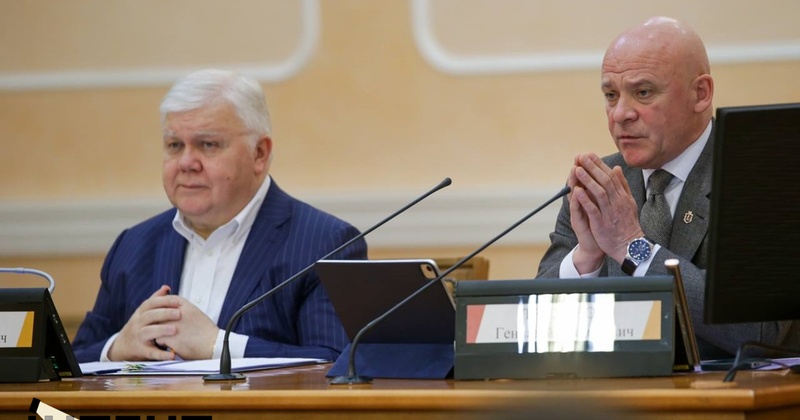 Позачергова сесія Одеської міськради: 52 мільйони на відновлення будинків, більше грошей на ліфти та мобілізованим