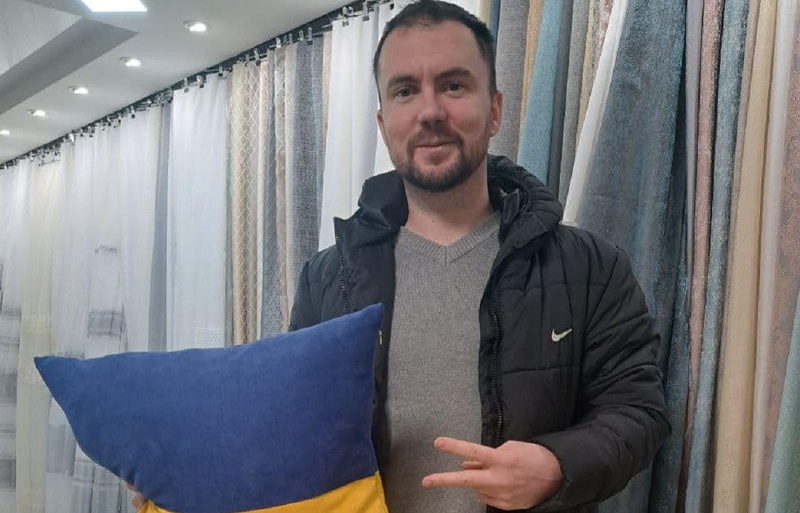 Гроші у подарунок та нове авто: що криється у декларації радника Кіма