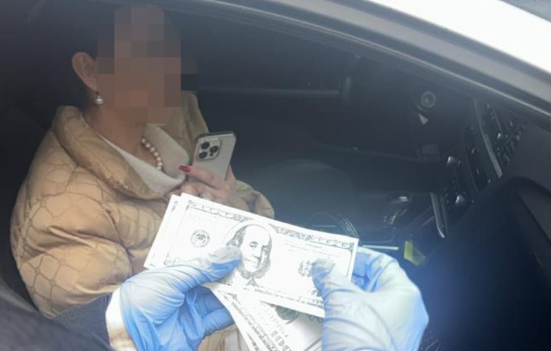 Слідчі скерували до суду справу про вимагання одеською психиаторкою грошей з пацієнта