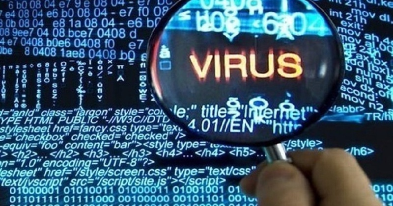 Електронний вірус, що ховається в серверах держустанов, атакує одеситів