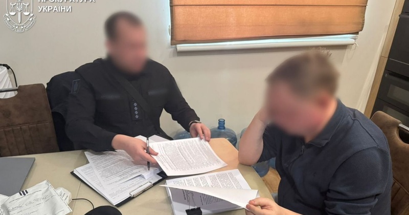 Миколаївські посадовці нажили мільйони на вкраденому пальному