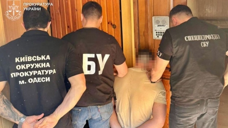 В Одесі злочинці тримали людей у заручниках і відбирали їхнє майно