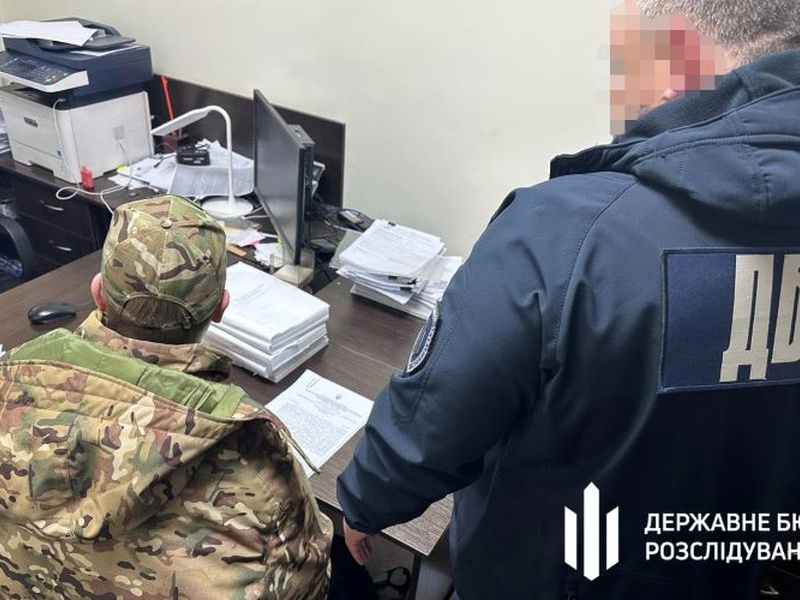 На Миколаївщині начальника штабу звинуватили в незаконному нарахуванні "бойових"