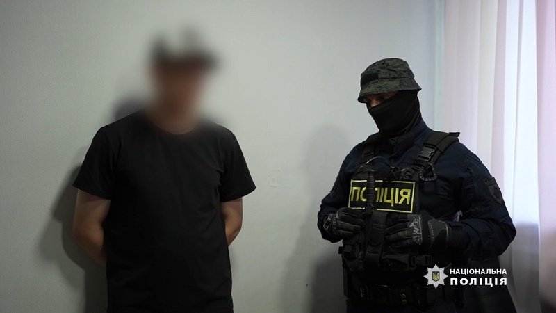 В Одесі поліцейські викрили службовця одного з ТЦК за підозрою у хабарництві