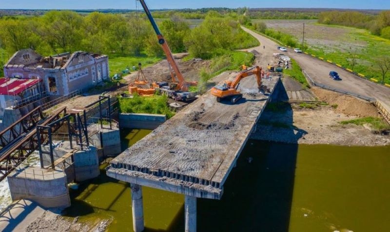 Три тендери по пів мільярда на реконструкцію мостів на Херсонщині забрали одеські компанії