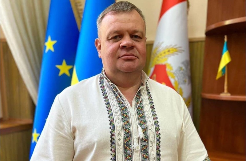 Дружина секретаря Подільської міської ради торік придбала фірму та дві автівки