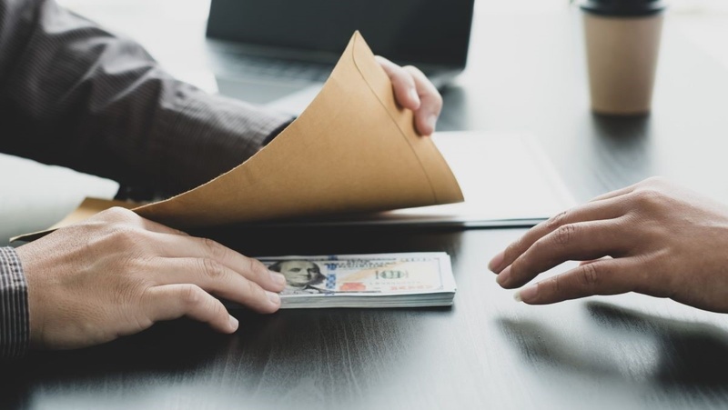 Посадовиця Нерубайської сільради отримала підозру у хабарництві