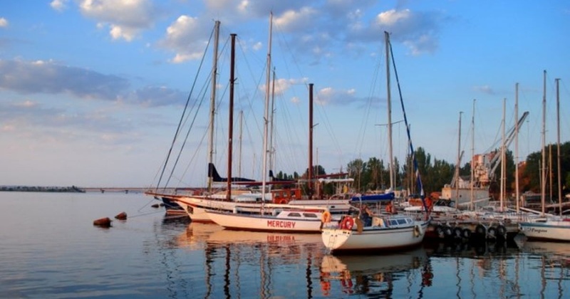 У Миколаєві за понад 4 млн вирішили ремонтувати яхт-клуб після обстрілів