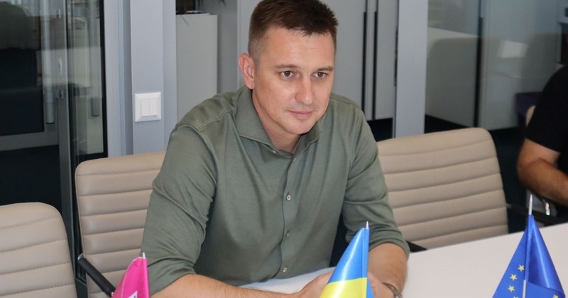 Сім автівок, 70 тисяч доларів та зарплата: яке майно відкрив мер Вознесенська Величко