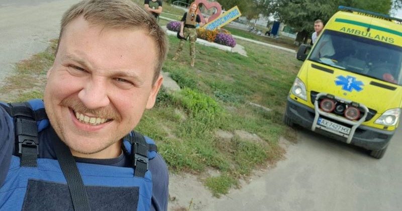 Медик харківської виїзної бригади у прифронтові райони: "Своїм доглядом ми продовжуємо людям життя"