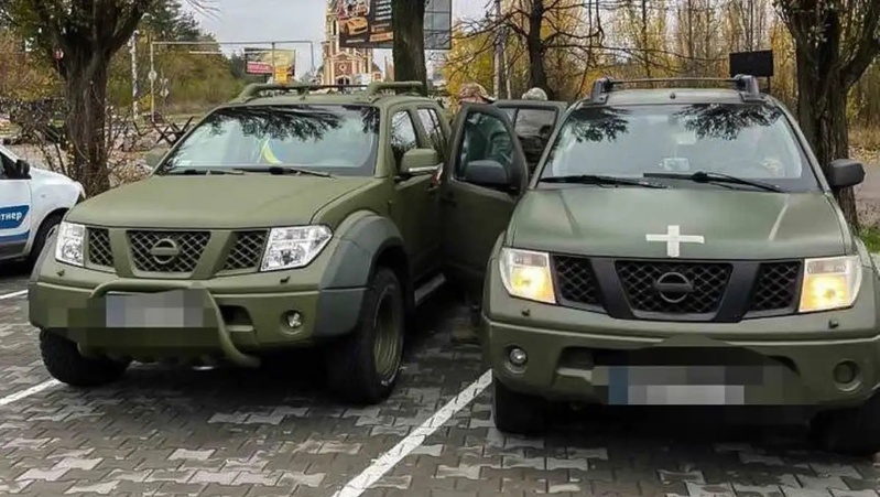 Ділки з Миколаївщини продавали автівки, які приганяли як гуманітарну допомогу для ЗСУ