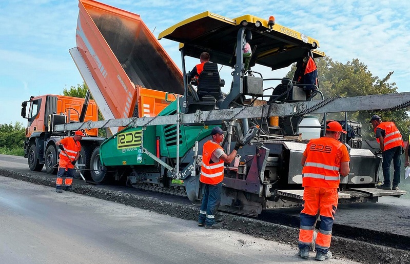 Ремонт 10 тисяч квадратних метрів одеських доріг віддали без аукціону фірма депутата