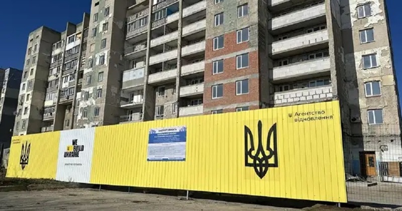 Підряднику з ремонту будинку у Сергіївці накинули майже 46 мільйонів на додаткові роботи