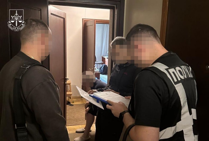 На Одещині та Миколаївщині викрили схему з фальшивими меддовідками