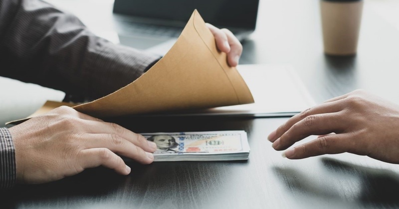 Посадовиця Нерубайської сільради отримала підозру у хабарництві