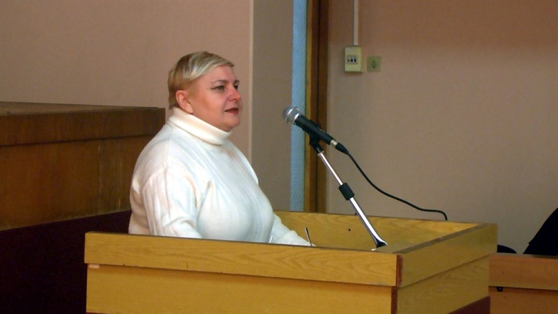 Суд на Миколаївщині звільнив від відповідальності посадовицю