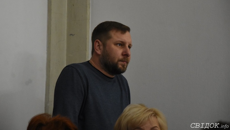 Керівник ''Миколаївкомунтрансу'' отримує премії у десятки разів більші за оклад