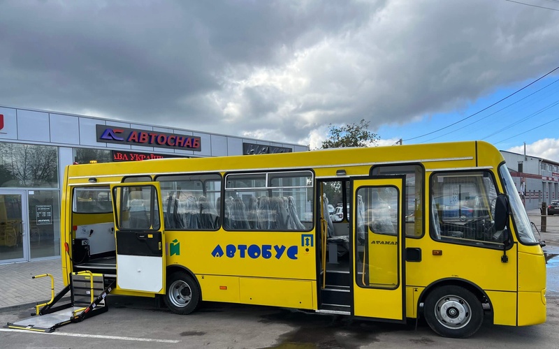 Шкільний автобус на Херсонщині придбали на 200 тисяч дешевше від очікуваної ціни