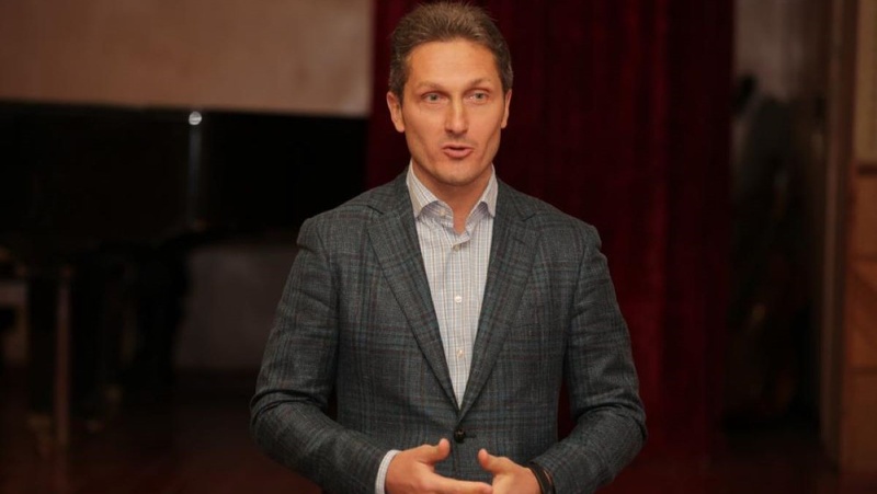 Новий Porsche, британська компанія та регбійний клуб: яки статки відкрив депутат з Одеси Етнарович