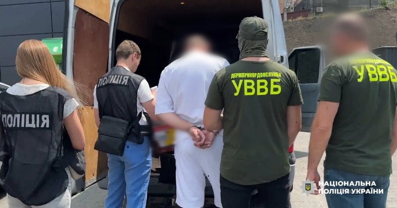 На Одещині спіймали чоловіка, який хотів “нагрітись” на армії