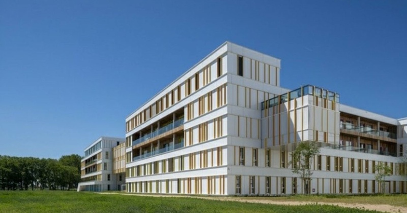 Реконструкція лікарні в Херсоні зірвалася через порушення підрядника