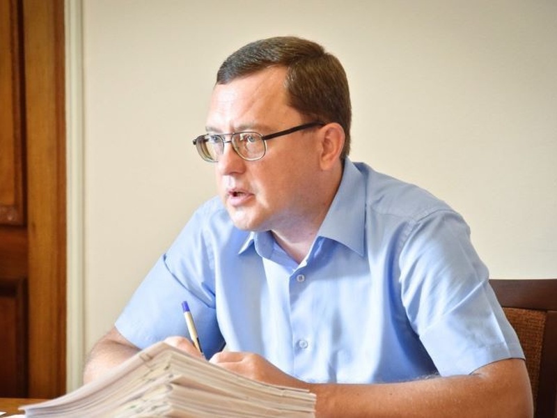 Профспілка Миколаївської міськради подарувала заступнику мера гроші
