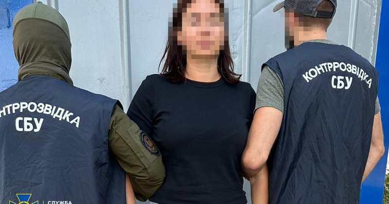 СБУ затримала посадовців Міграційної служби на Одещині: звинувачують у організації схеми ухилення від мобілізації